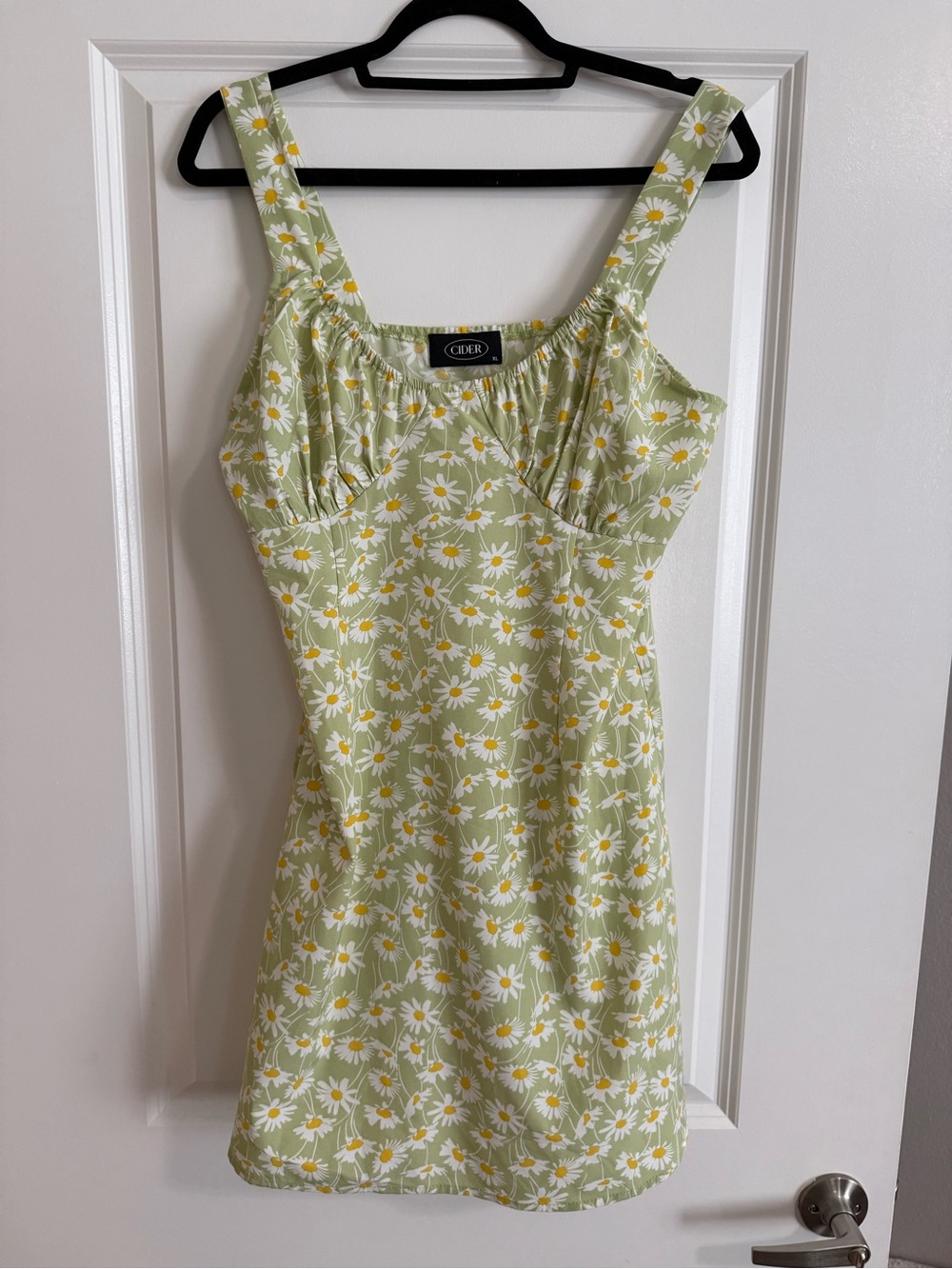 Cider Light Green Daisy-Print Sundress